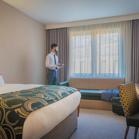 Clayton Hotel Belfast City Екстериор снимка