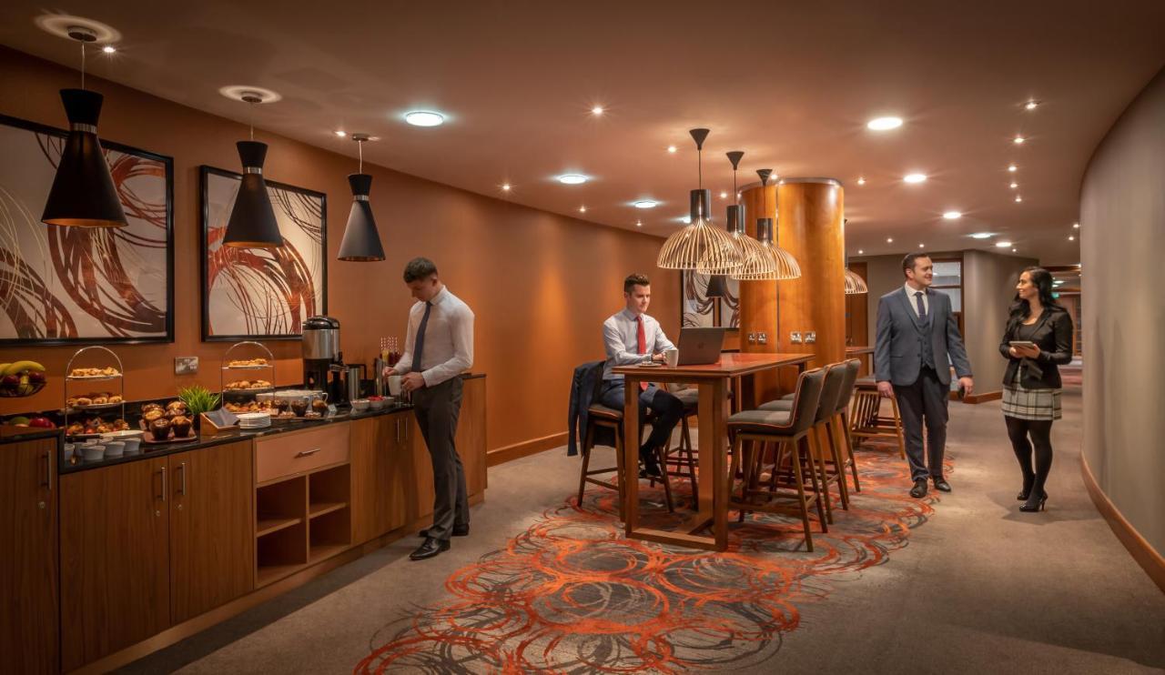 Clayton Hotel Belfast City Екстериор снимка
