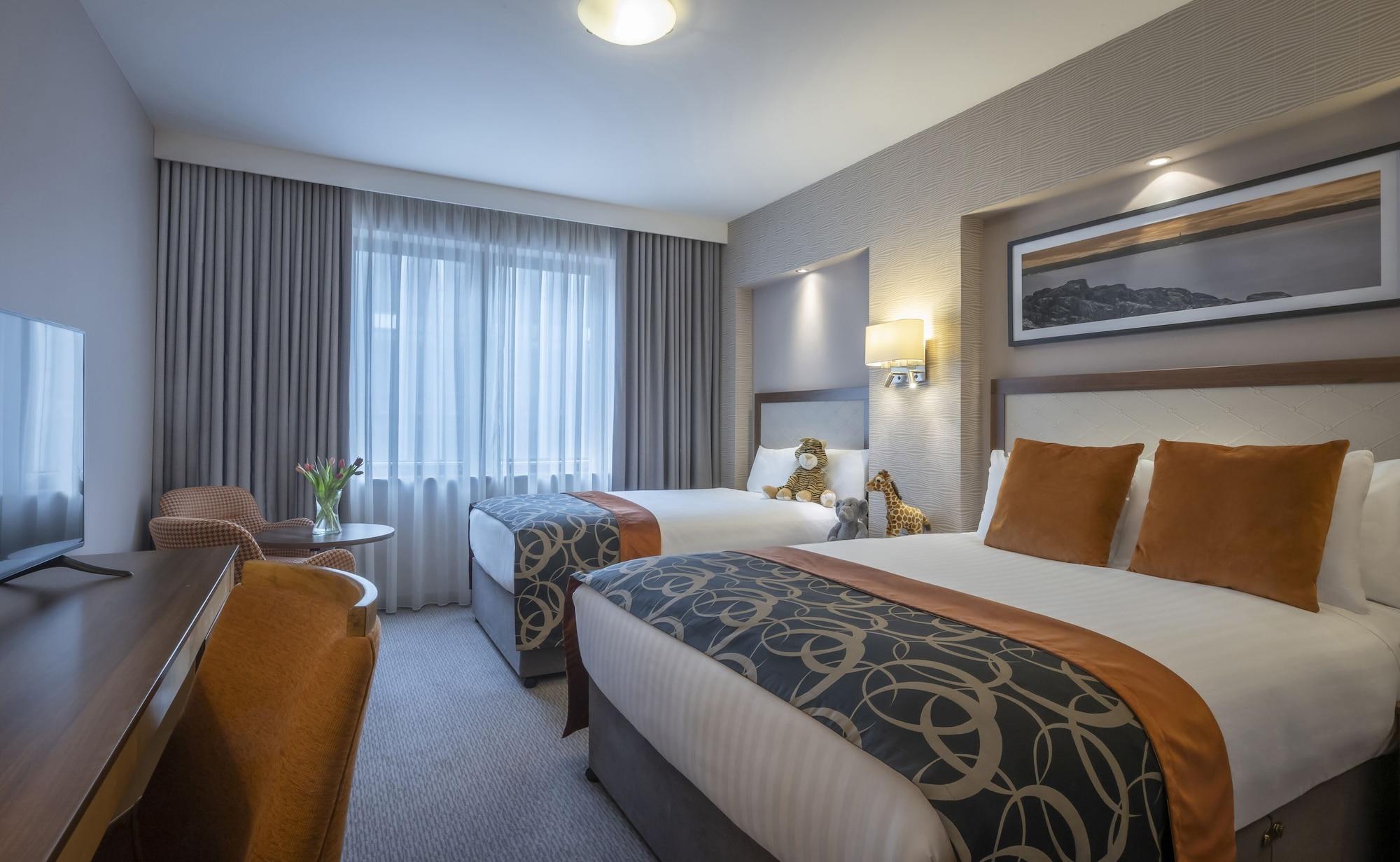 Clayton Hotel Belfast City Екстериор снимка