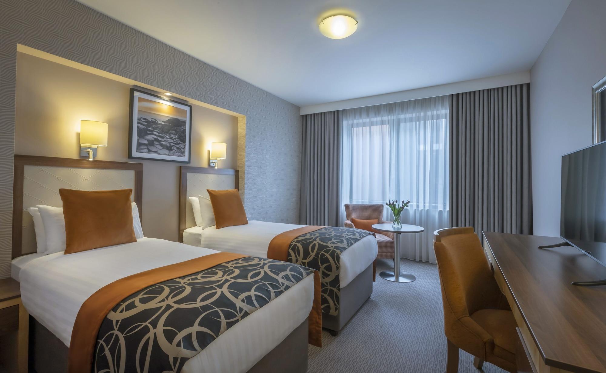 Clayton Hotel Belfast City Екстериор снимка