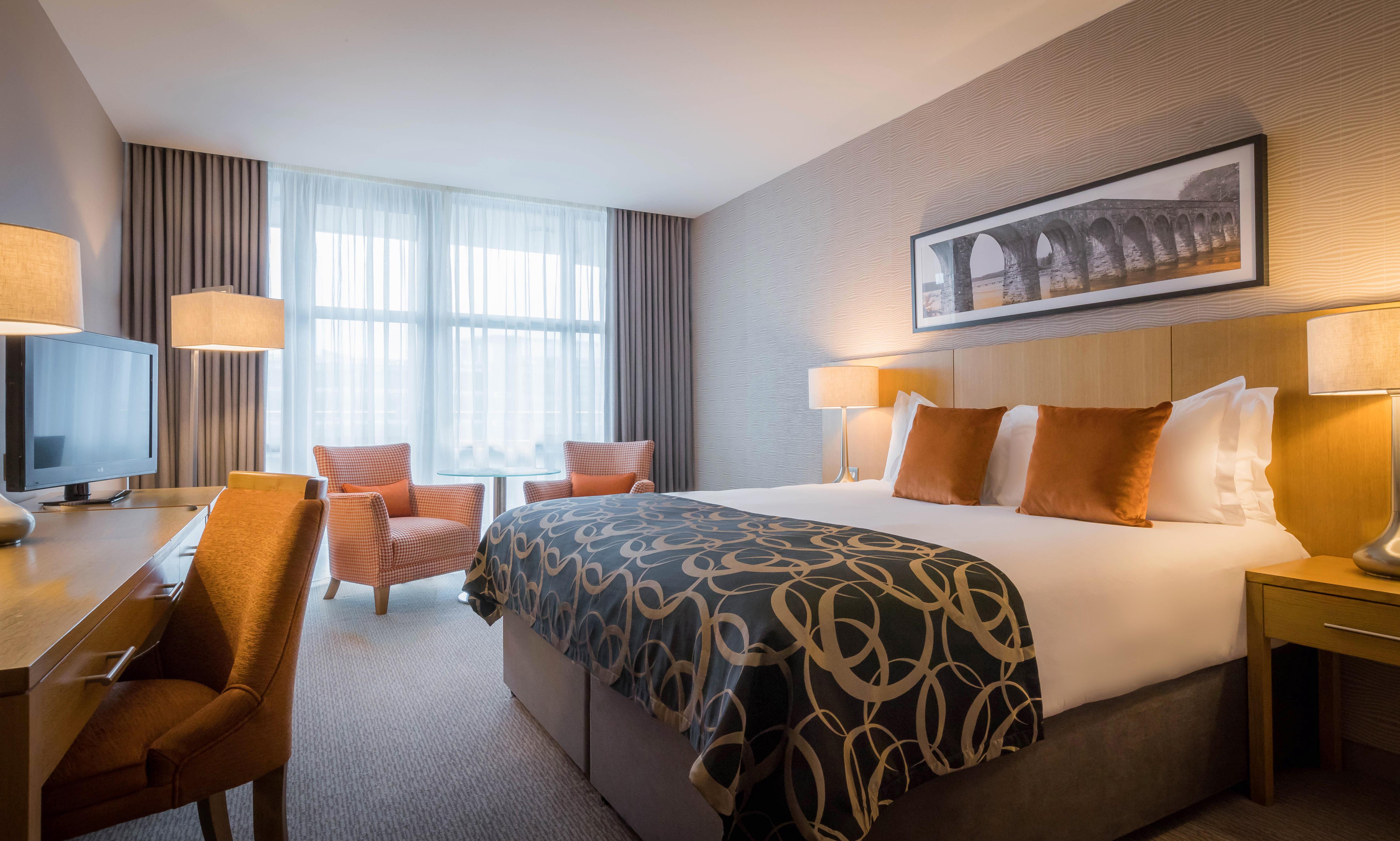Clayton Hotel Belfast City Екстериор снимка