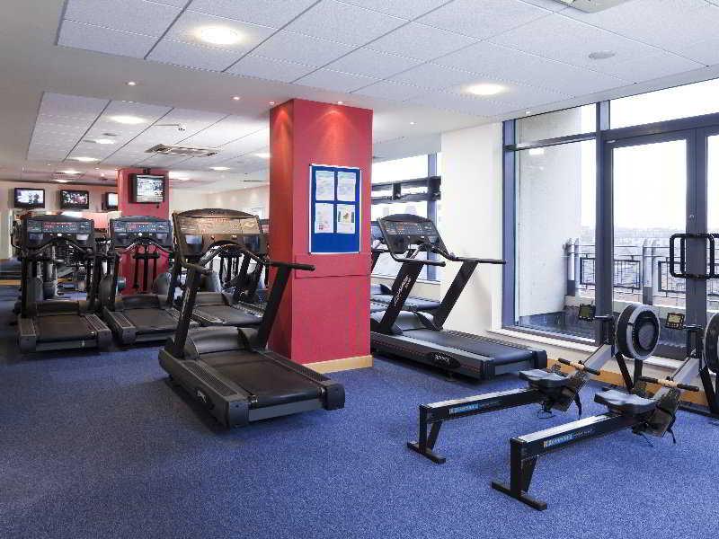 Clayton Hotel Belfast City Екстериор снимка