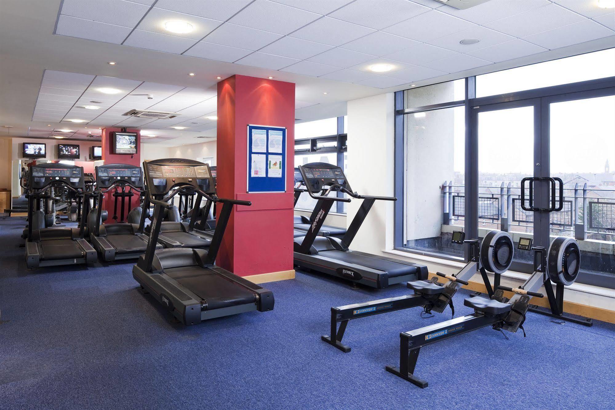 Clayton Hotel Belfast City Екстериор снимка